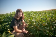 soybeans-12 Kristin Bilyeu, a researcher with the USDA Agriculture Research Service located in the MU College of Agriculture, Food and Natural Resources, has developed a soybean plant that produces an oil that is low in saturated and trans fats.